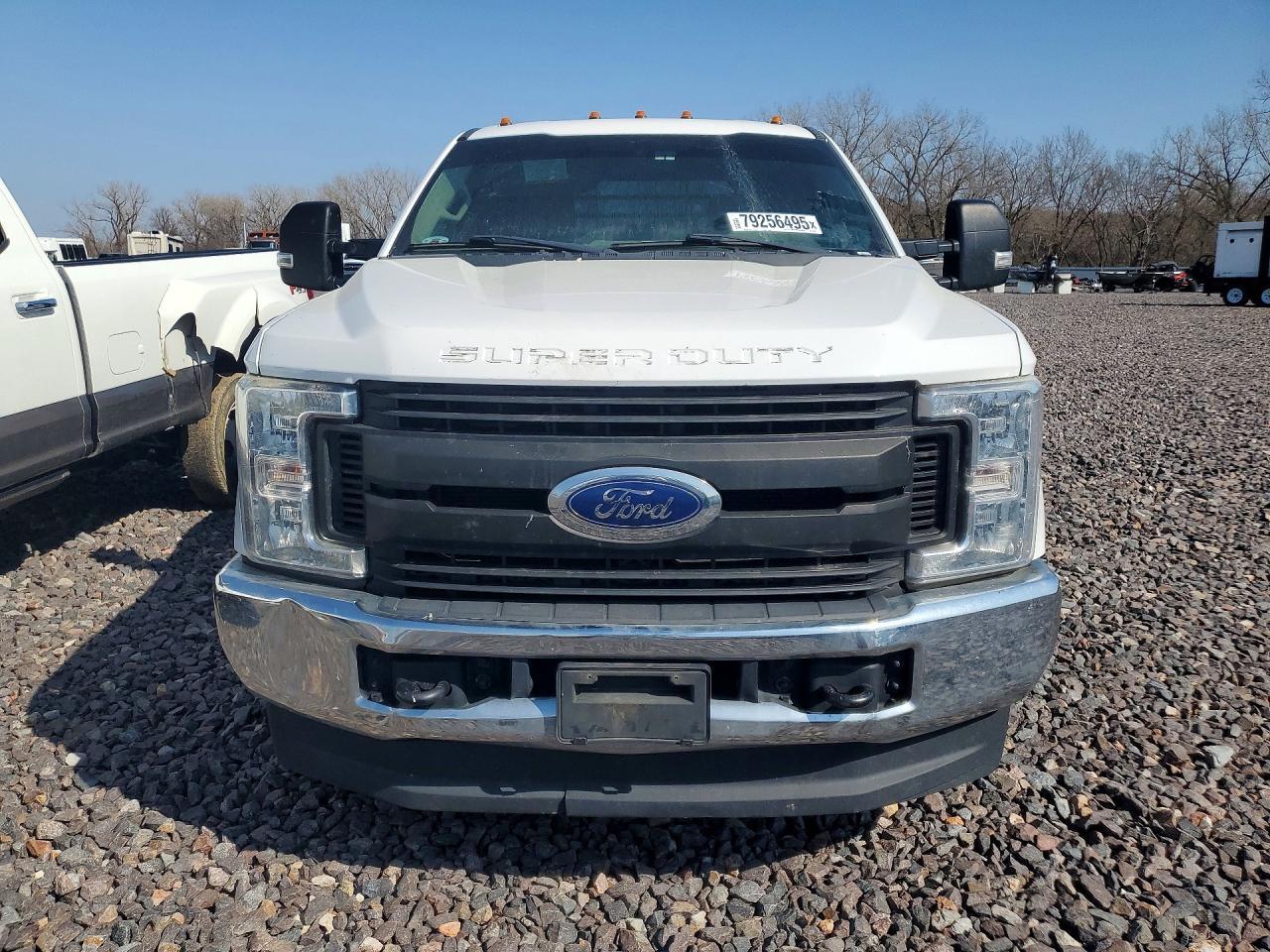 2019 Ford F350 Super Duty - zdjęcie 5