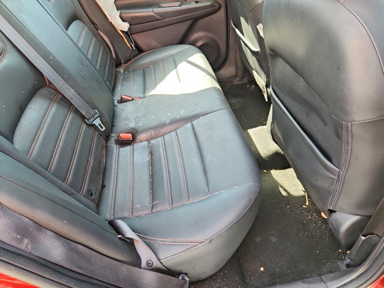 2020 Nissan Kicks Sr - zdjęcie 11