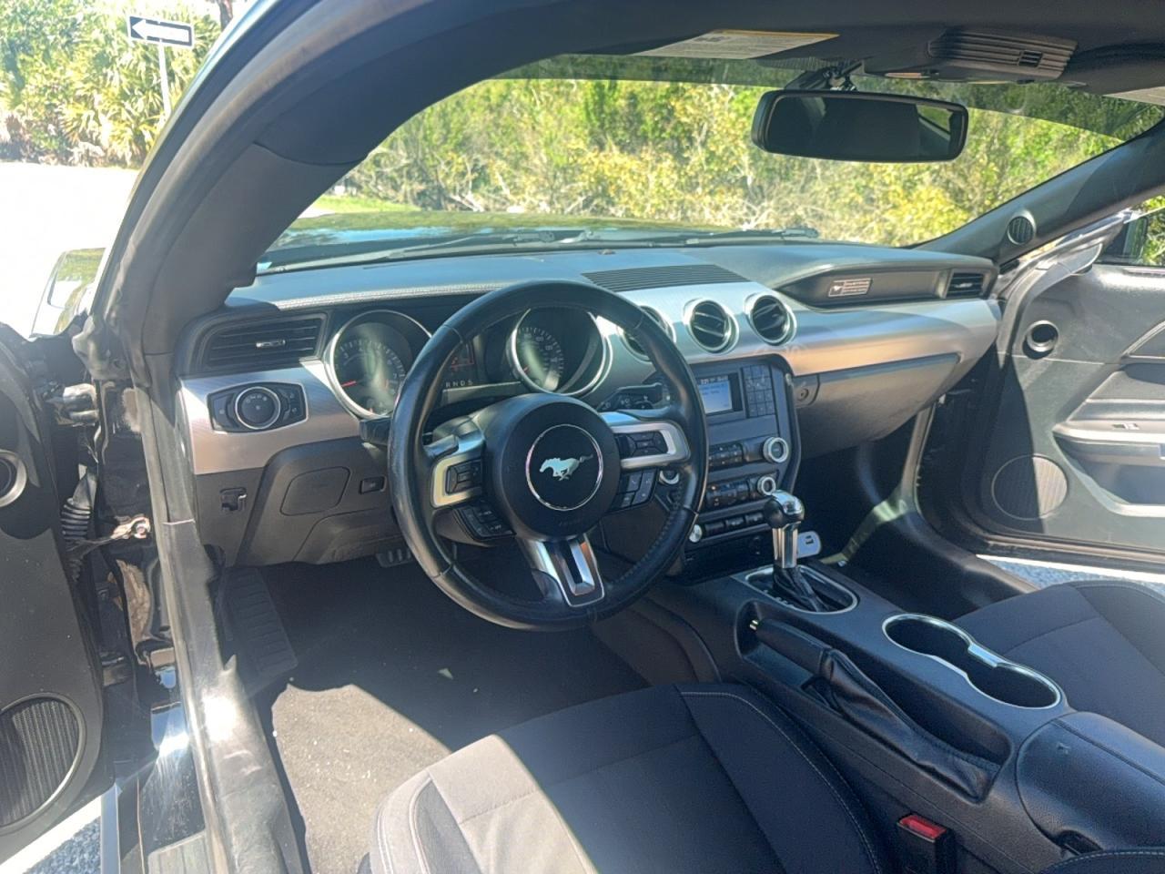 2020 Ford Mustang Gt - zdjęcie 9