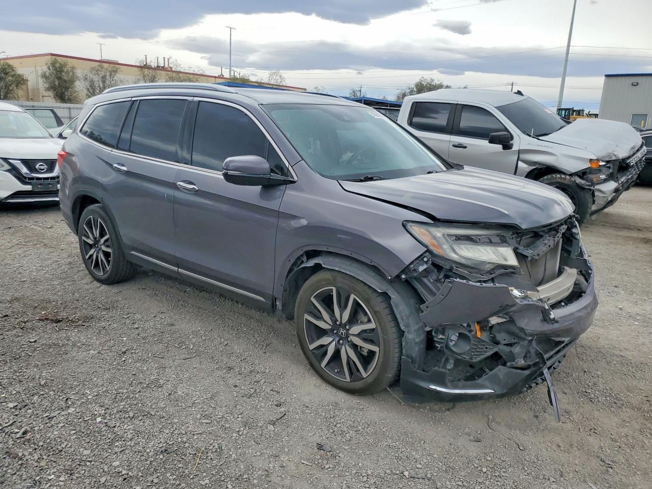 2019 Honda Pilot Touring - zdjęcie 4