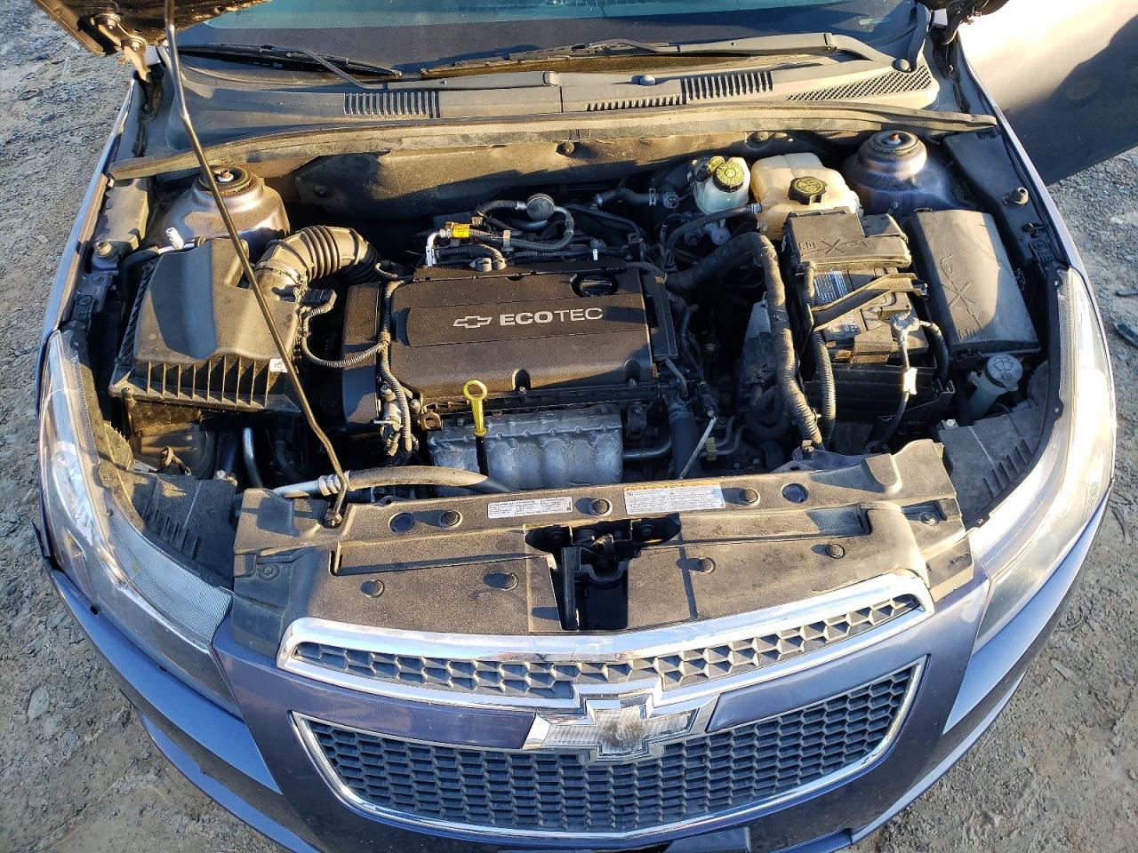 2014 Chevrolet Cruze Ls - zdjęcie 11