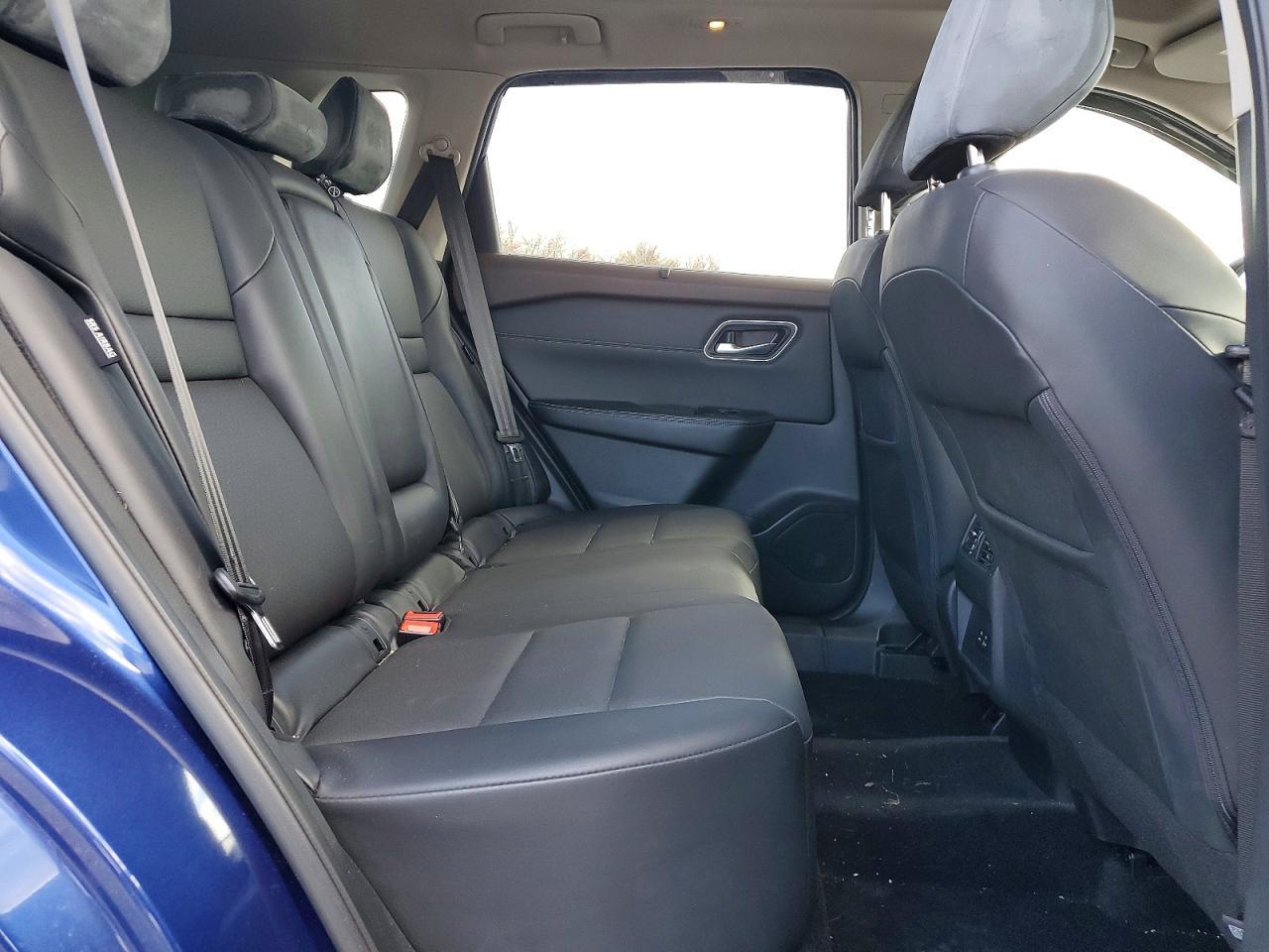 2021 Nissan Rogue Sv - zdjęcie 11