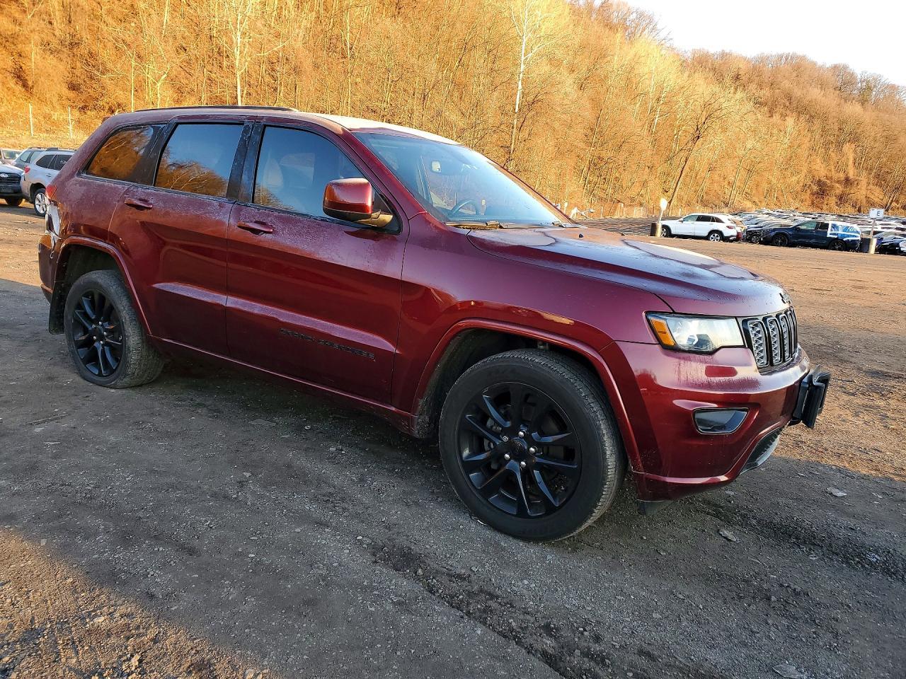 2018 Jeep Grand Cherokee Laredo - zdjęcie 4