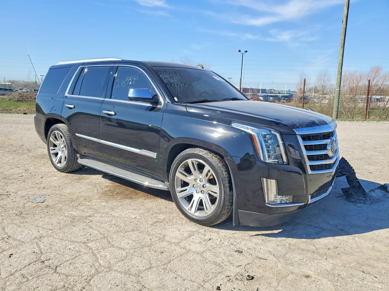 2015 Cadillac Escalade Luxury - zdjęcie 4