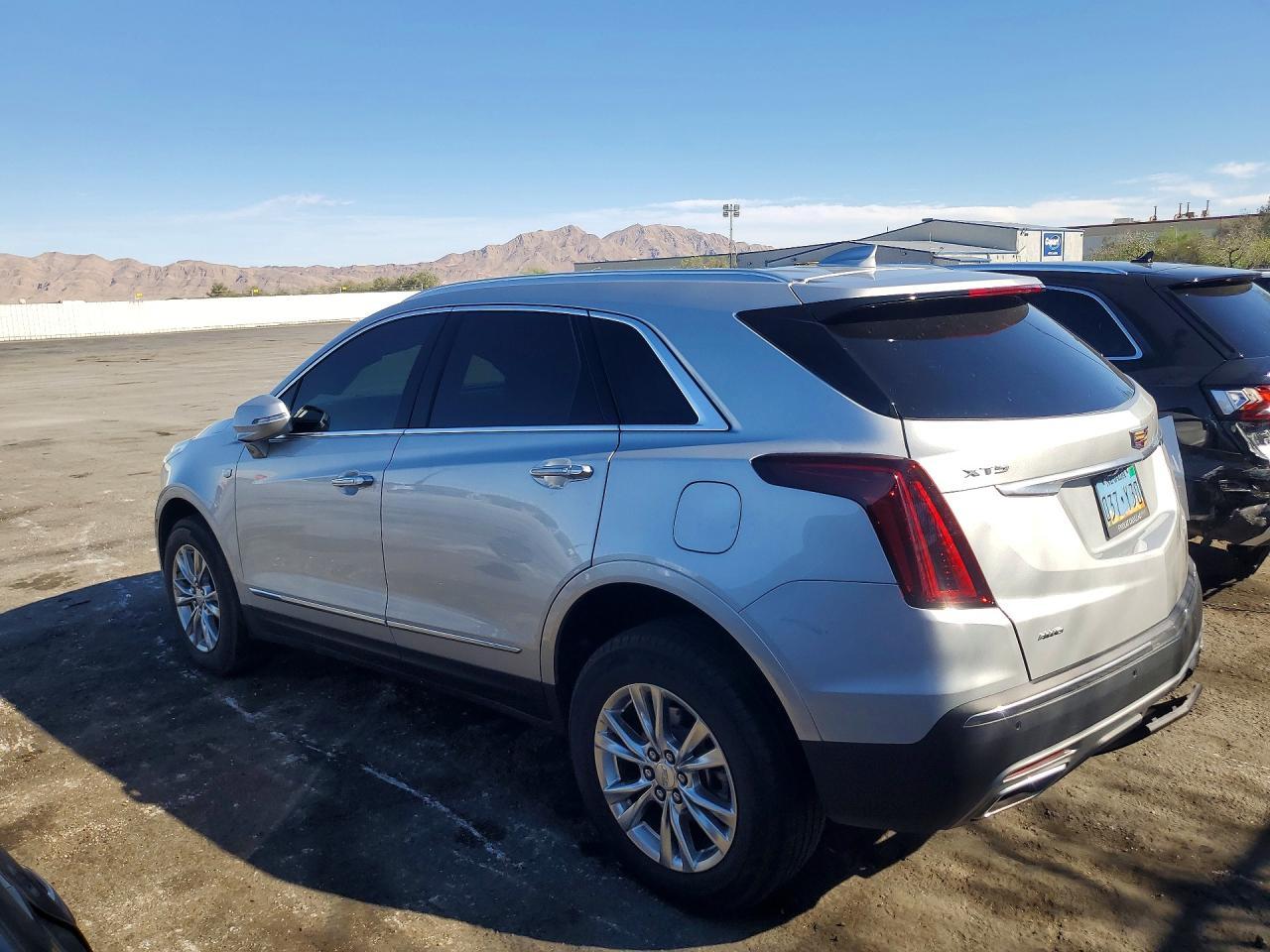 2025 Cadillac Xt5 Premium Luxury - zdjęcie 2