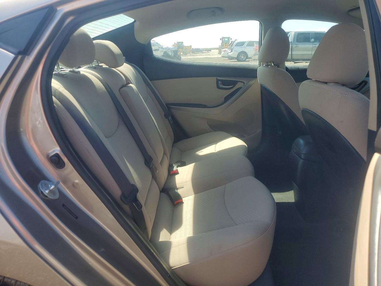 2015 Hyundai Elantra Se - zdjęcie 10