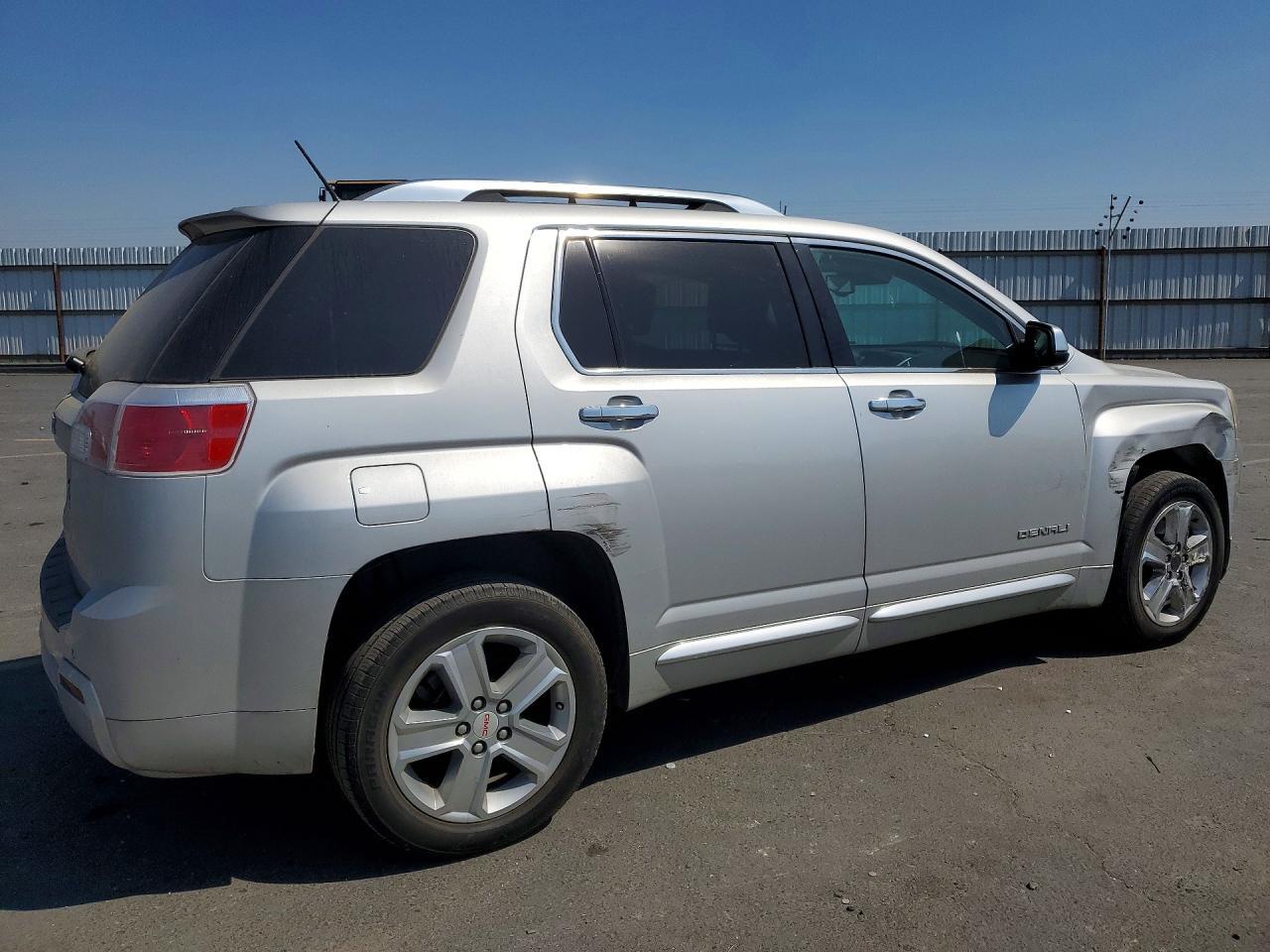 2014 GMC Terrain Denali - zdjęcie 3