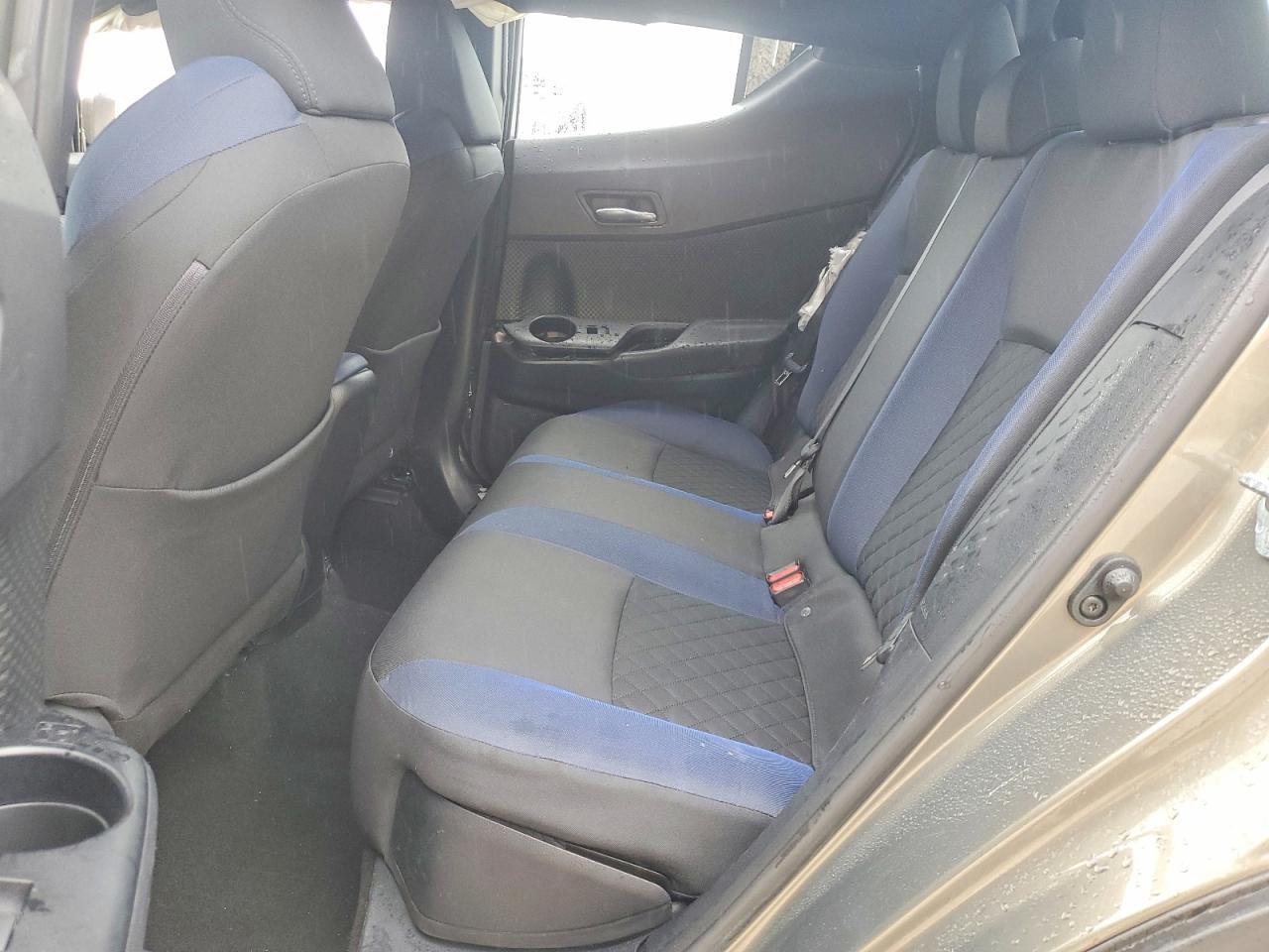 2021 Toyota C-Hr Xle - zdjęcie 10