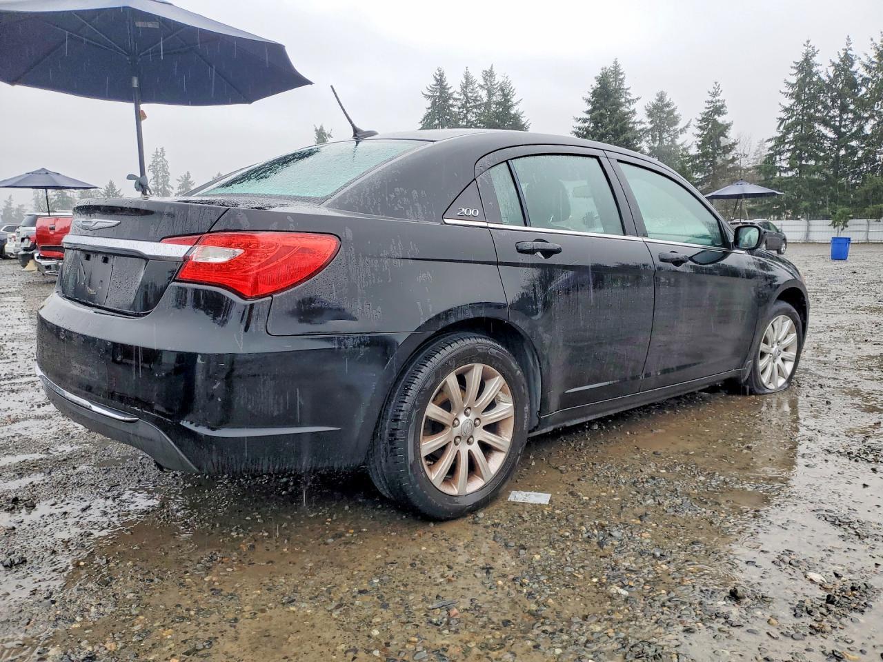 2013 Chrysler 200 Touring - zdjęcie 3