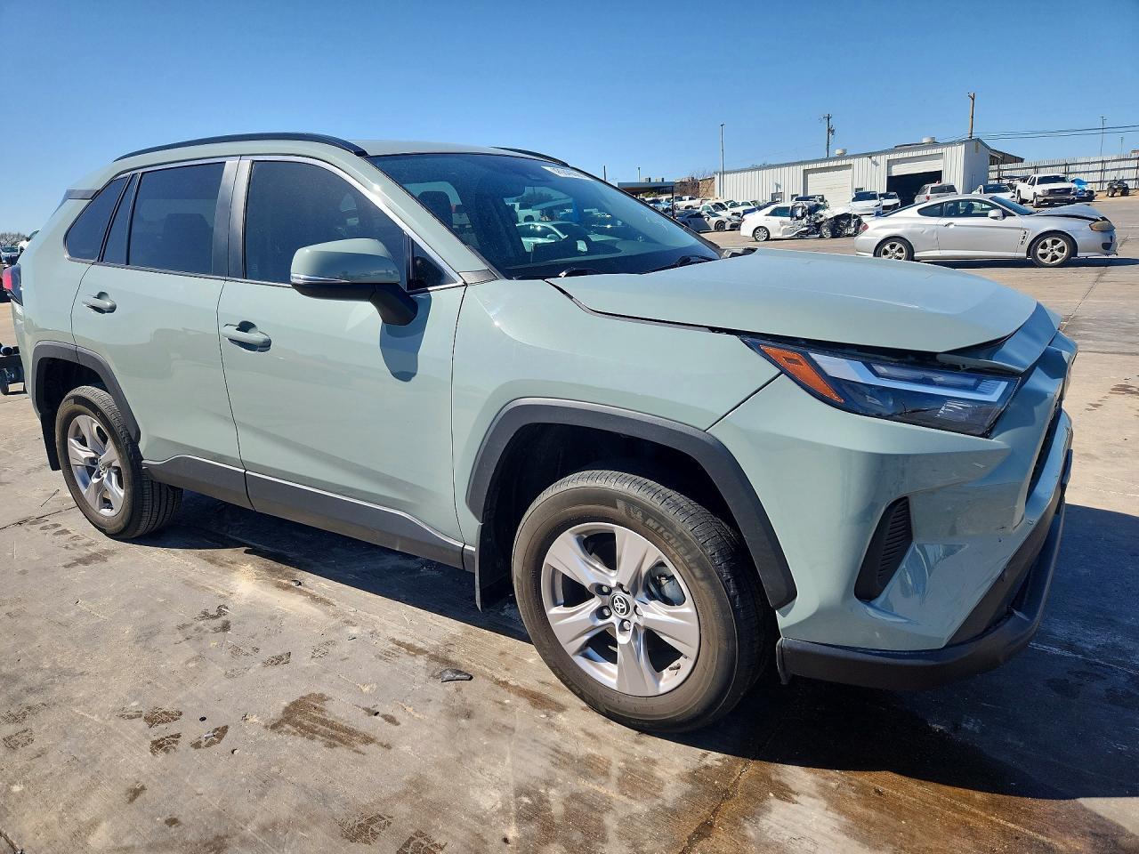 2023 Toyota Rav4 Xle - zdjęcie 4