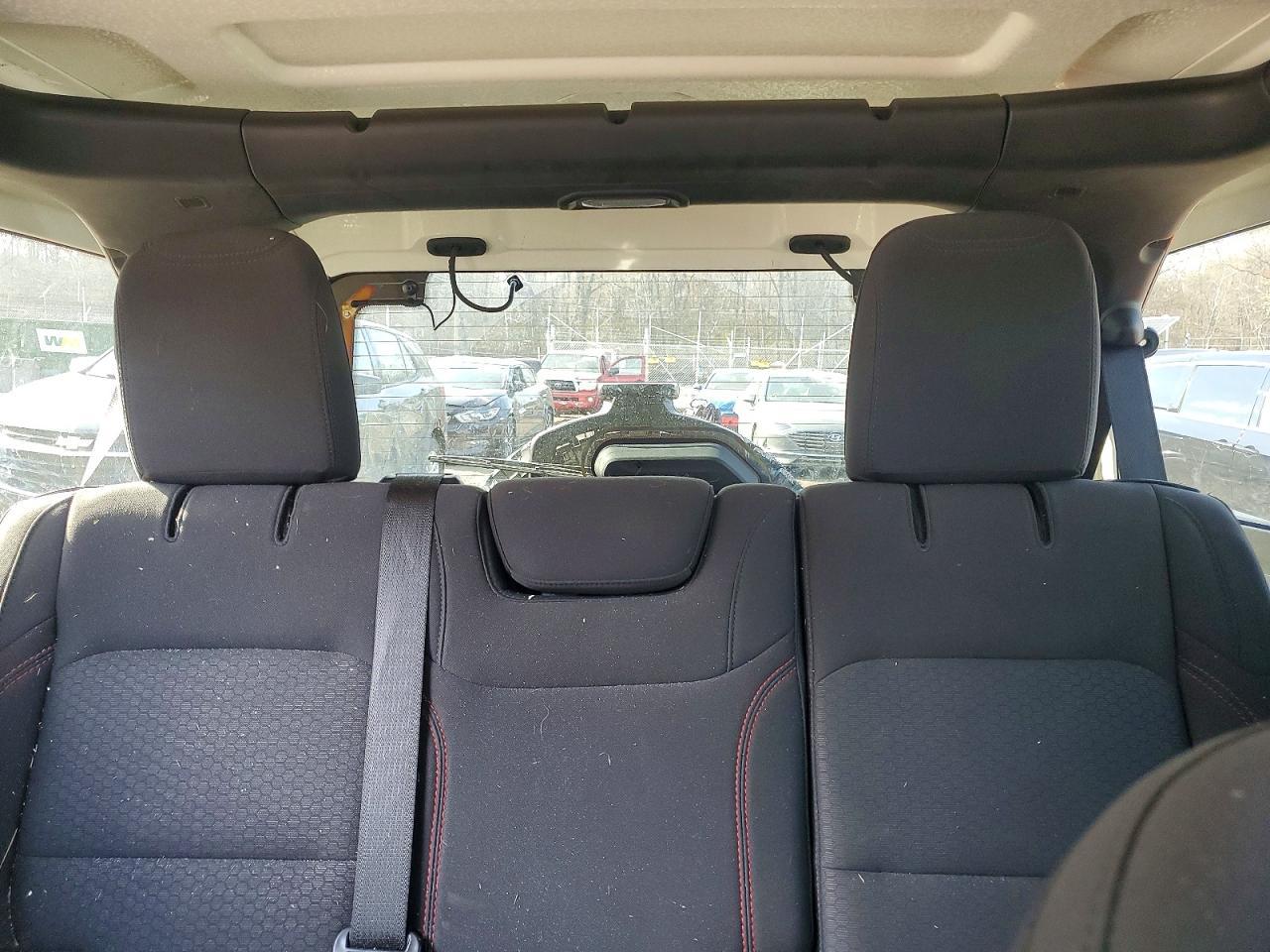 2021 Jeep Wrangler Unlimited Rubicon - zdjęcie 10