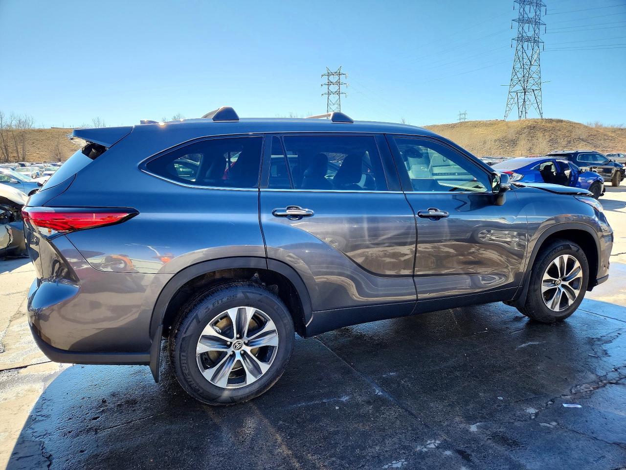 2023 Toyota Highlander Xle - zdjęcie 3