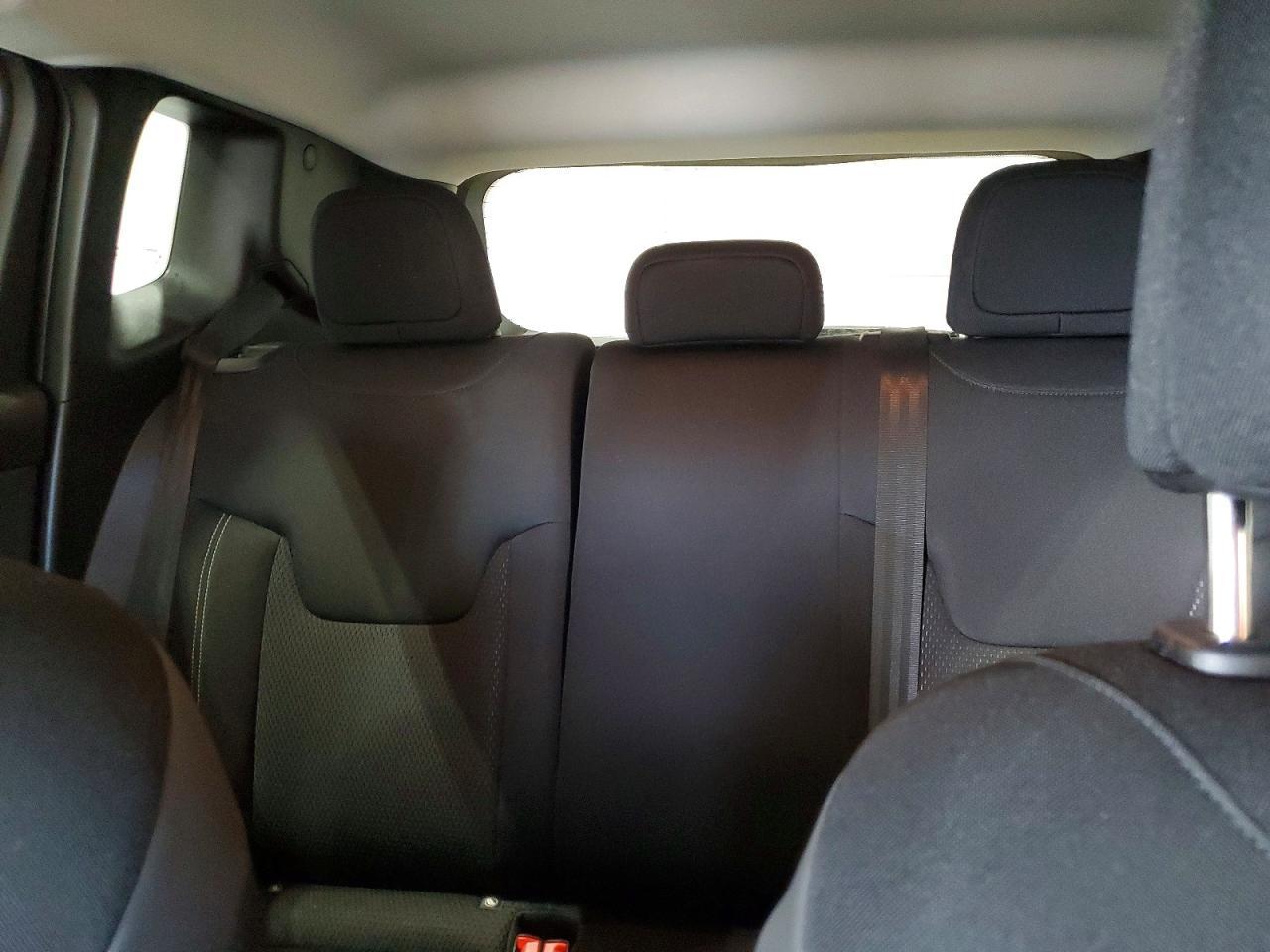 2023 Jeep Renegade Latitude - zdjęcie 10