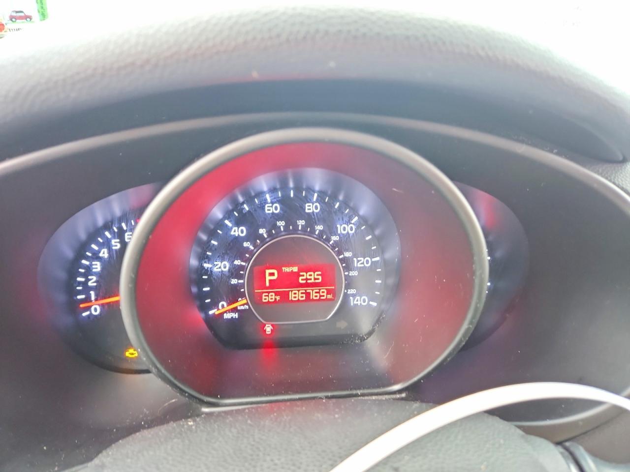 2016 Kia Soul Base - zdjęcie 9