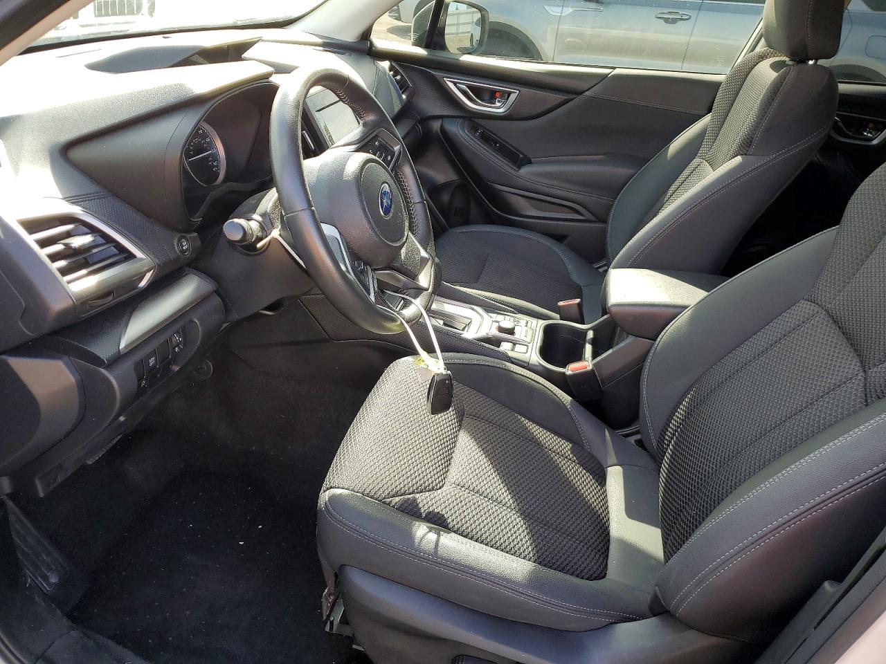 2024 Subaru Forester Premium - zdjęcie 7