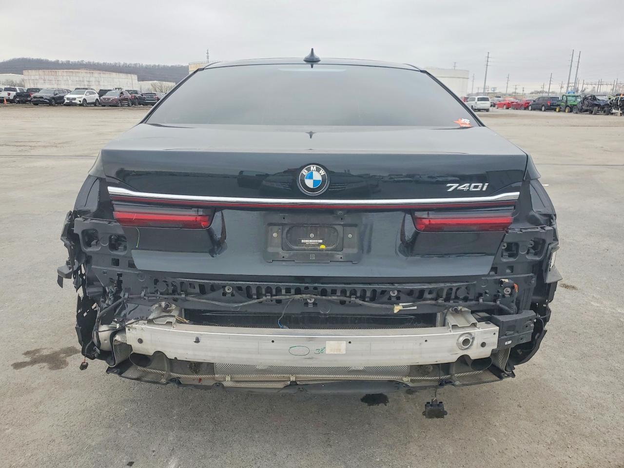 2022 BMW 740 I - zdjęcie 6