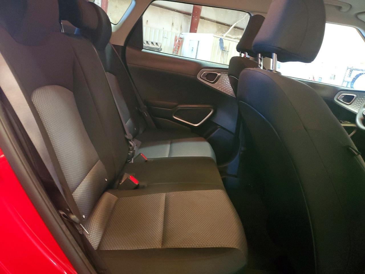 2025 Kia Soul Lx - zdjęcie 10