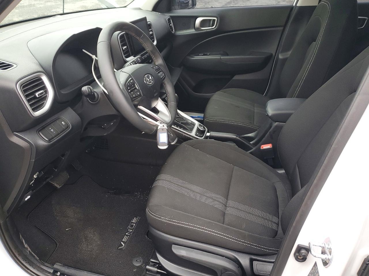 2026 Hyundai Venue Sel - zdjęcie 7