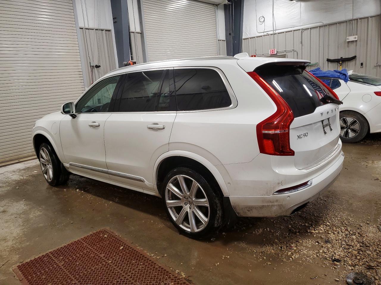 2019 Volvo Xc90 T8 Inscription - zdjęcie 2