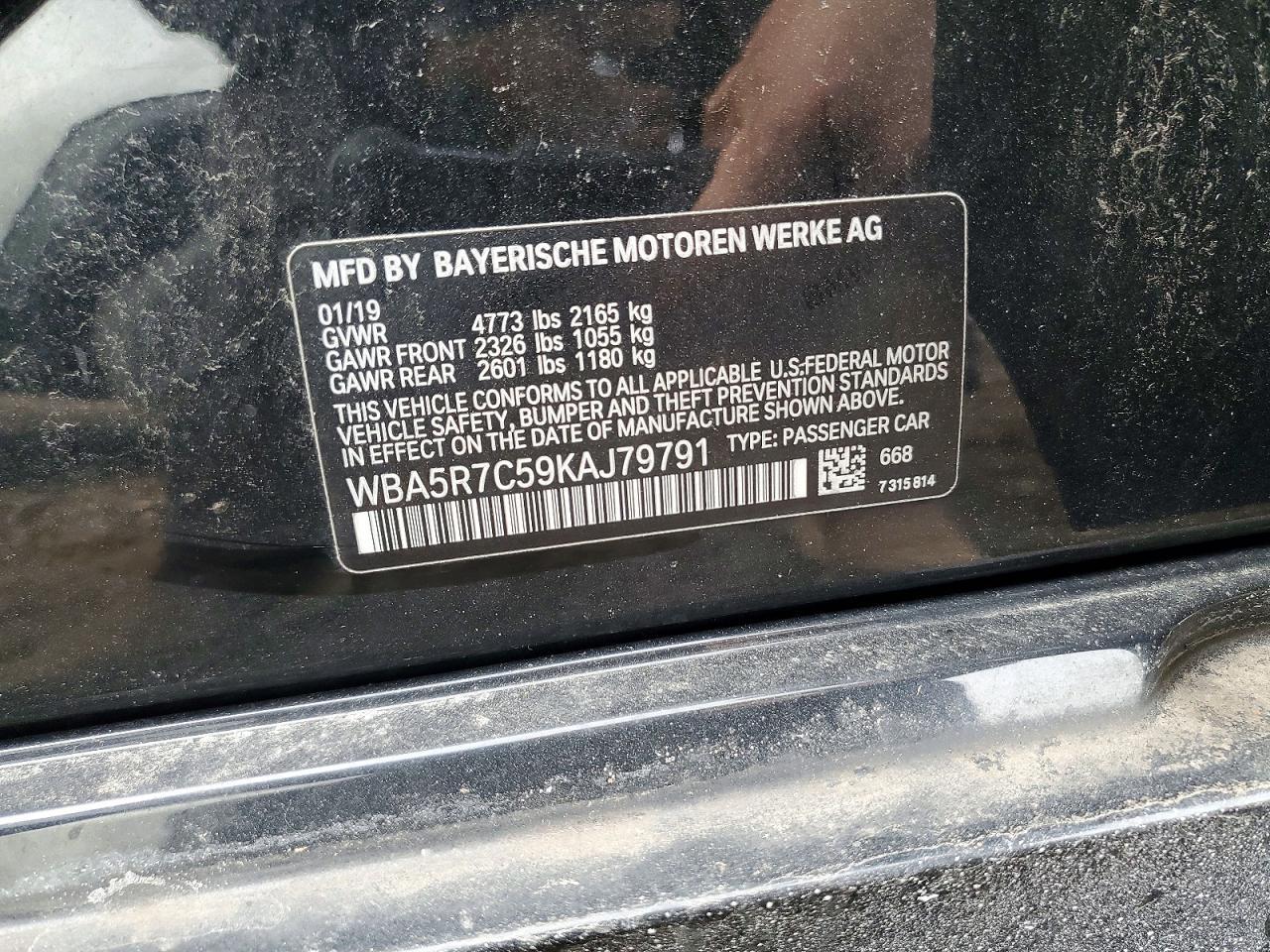 2019 BMW 330Xi - zdjęcie 12