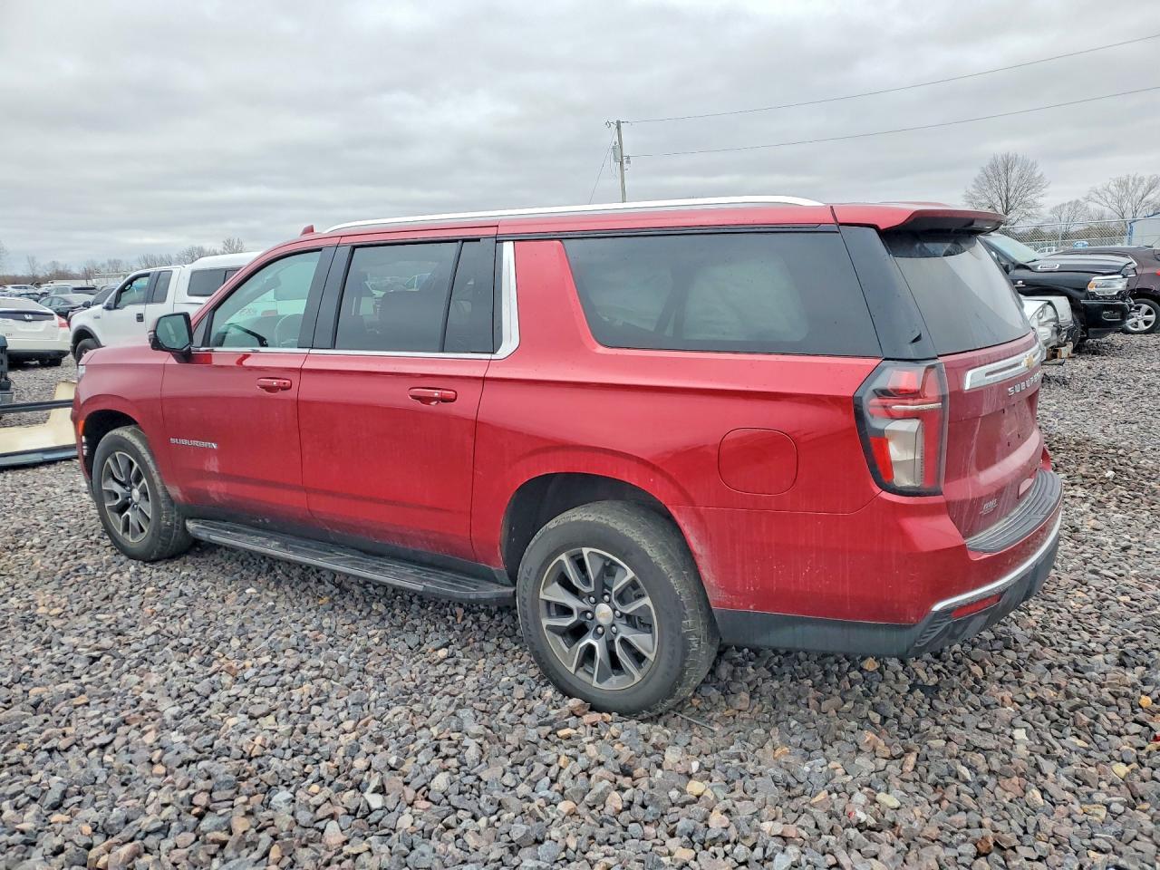 2021 Chevrolet Suburban K1500 Lt - zdjęcie 2
