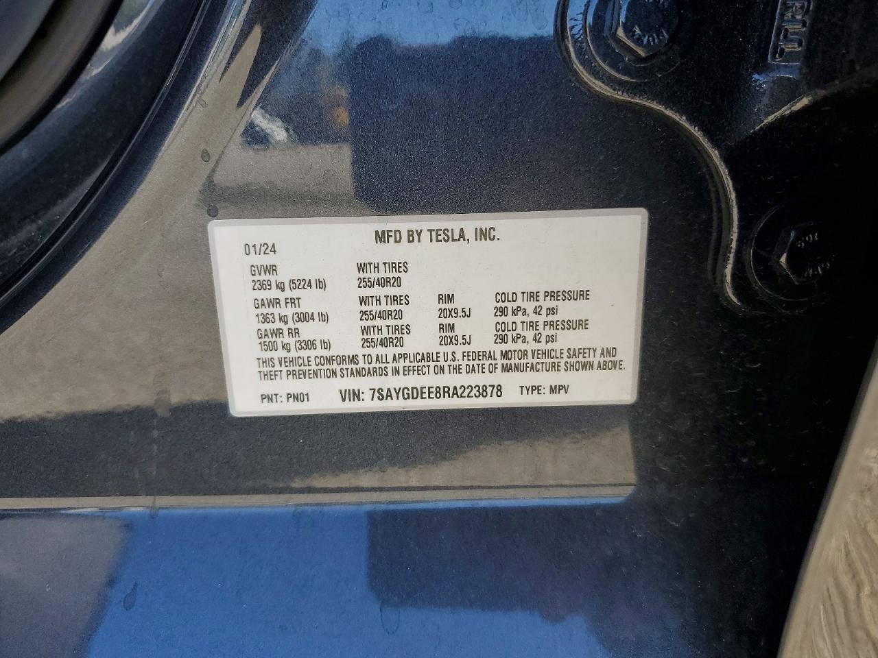 2024 Tesla Model Y - zdjęcie 13