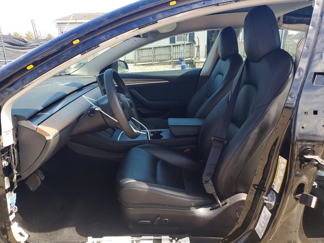 2022 Tesla Model 3 - zdjęcie 7