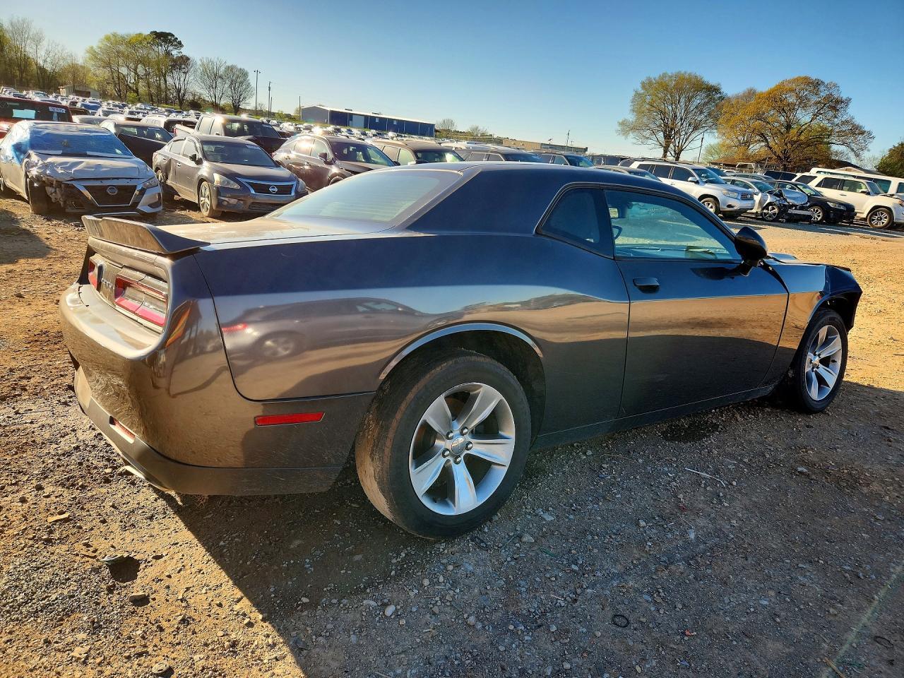 2020 Dodge Challenger Sxt - zdjęcie 3