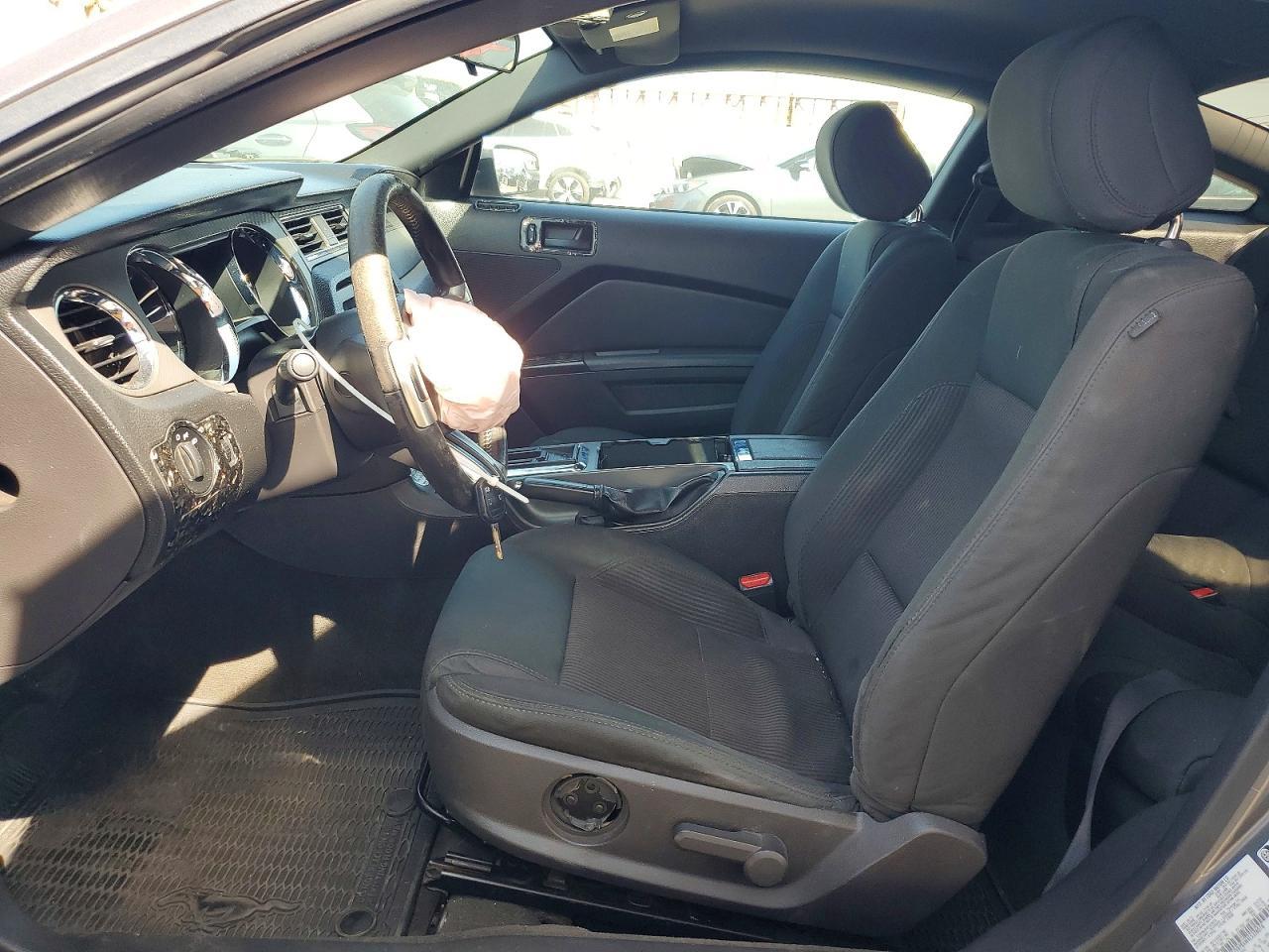 2014 Ford Mustang - zdjęcie 7