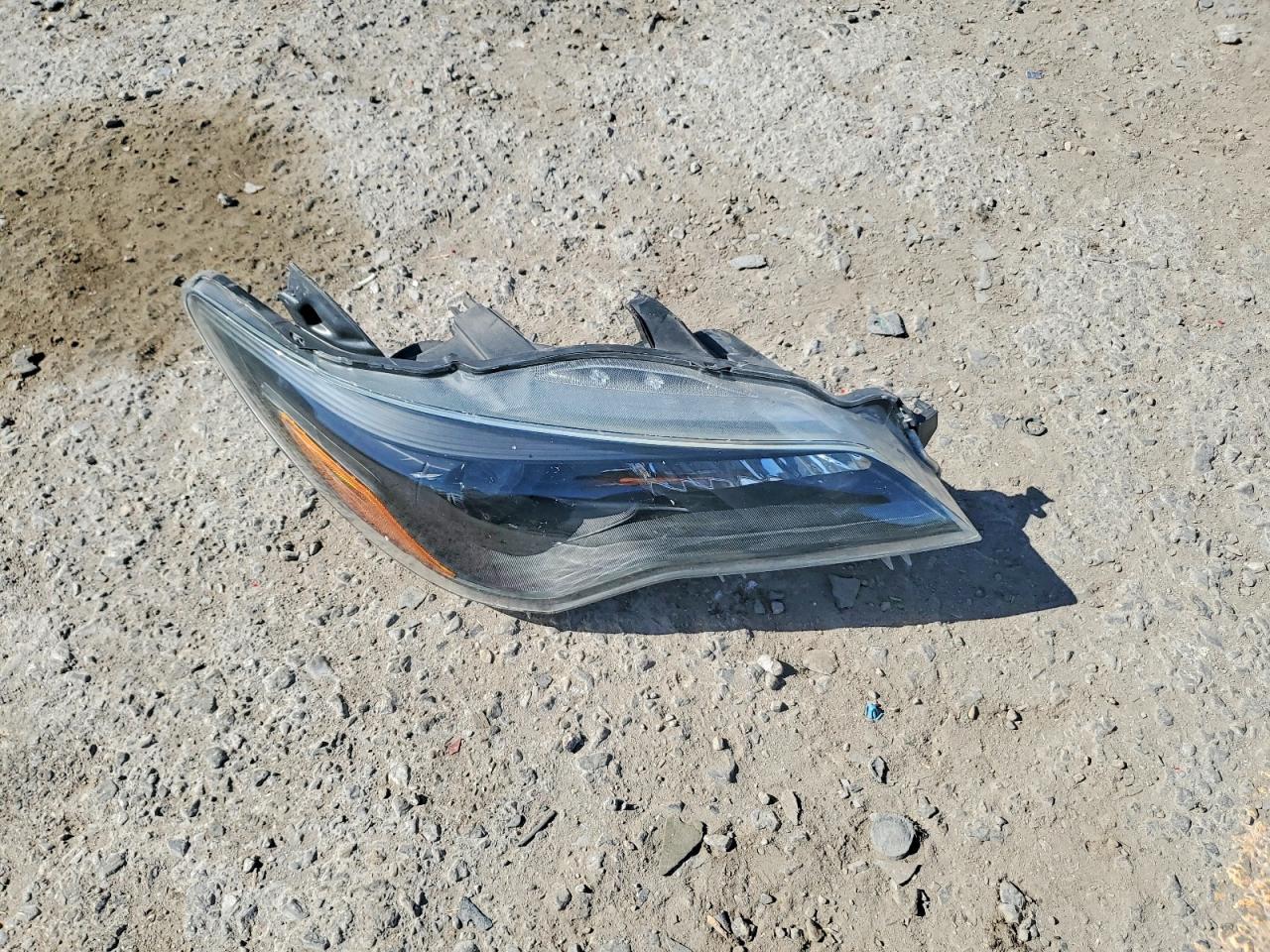 2015 Toyota Camry Le - zdjęcie 12