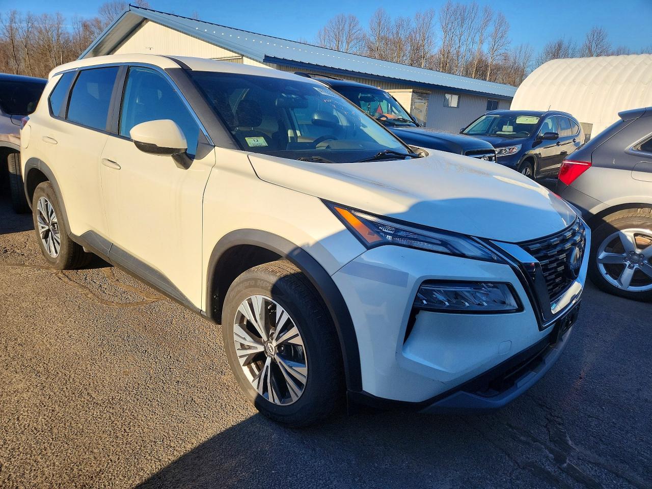 2023 Nissan Rogue Sv - zdjęcie 4