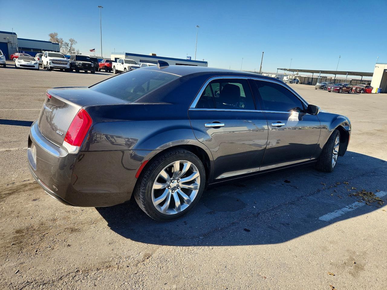 2018 Chrysler 300 Limited - zdjęcie 3