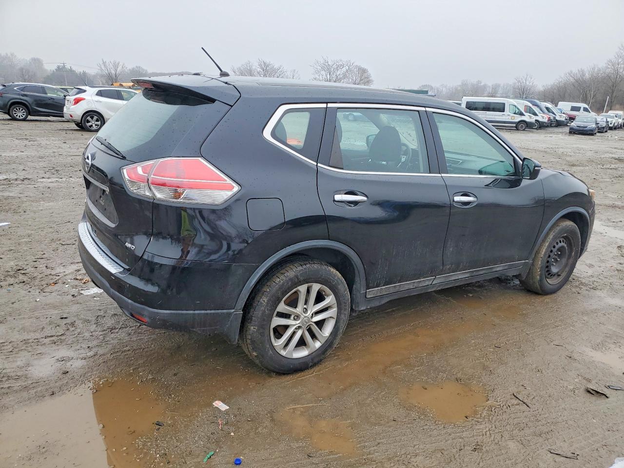 2015 Nissan Rogue S - zdjęcie 3