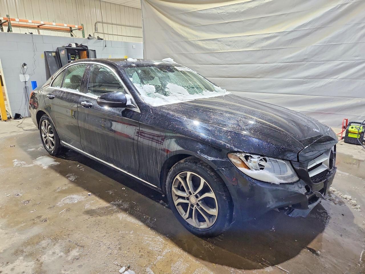 2016 Mercedes-Benz C 300 4Matic - zdjęcie 4