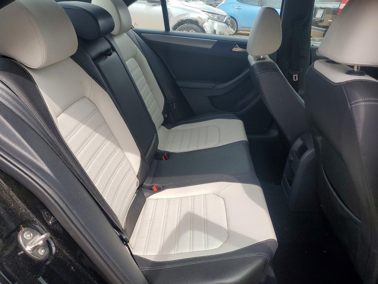 2016 Volkswagen Jetta Sport - zdjęcie 10