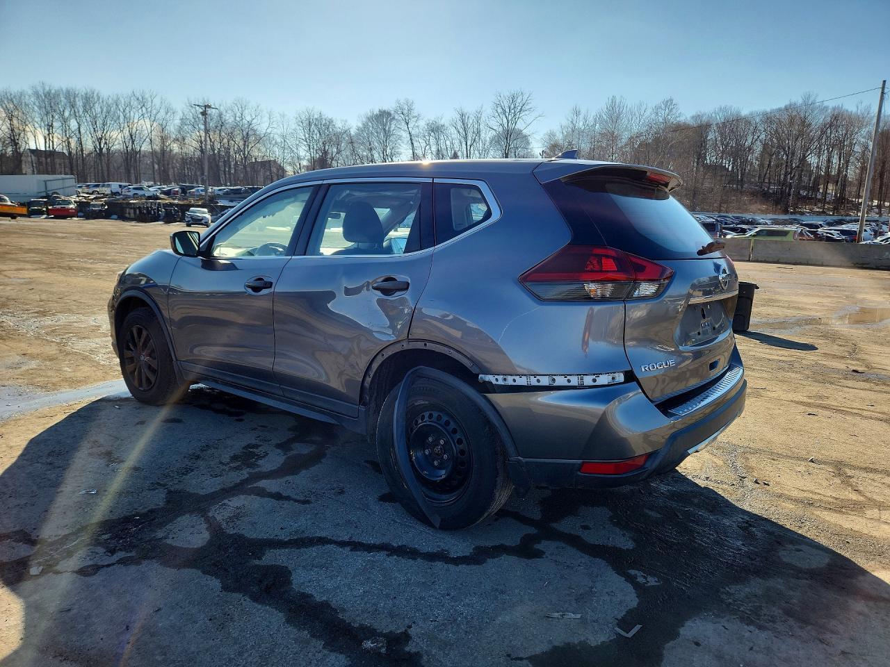 2019 Nissan Rogue S - zdjęcie 2