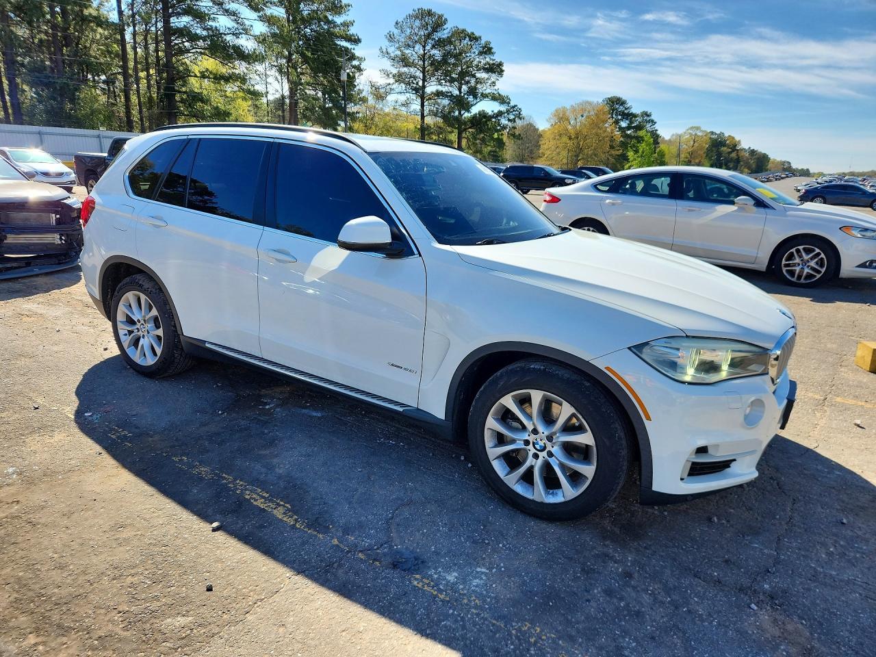 2016 BMW X5 xDrive50I - zdjęcie 4