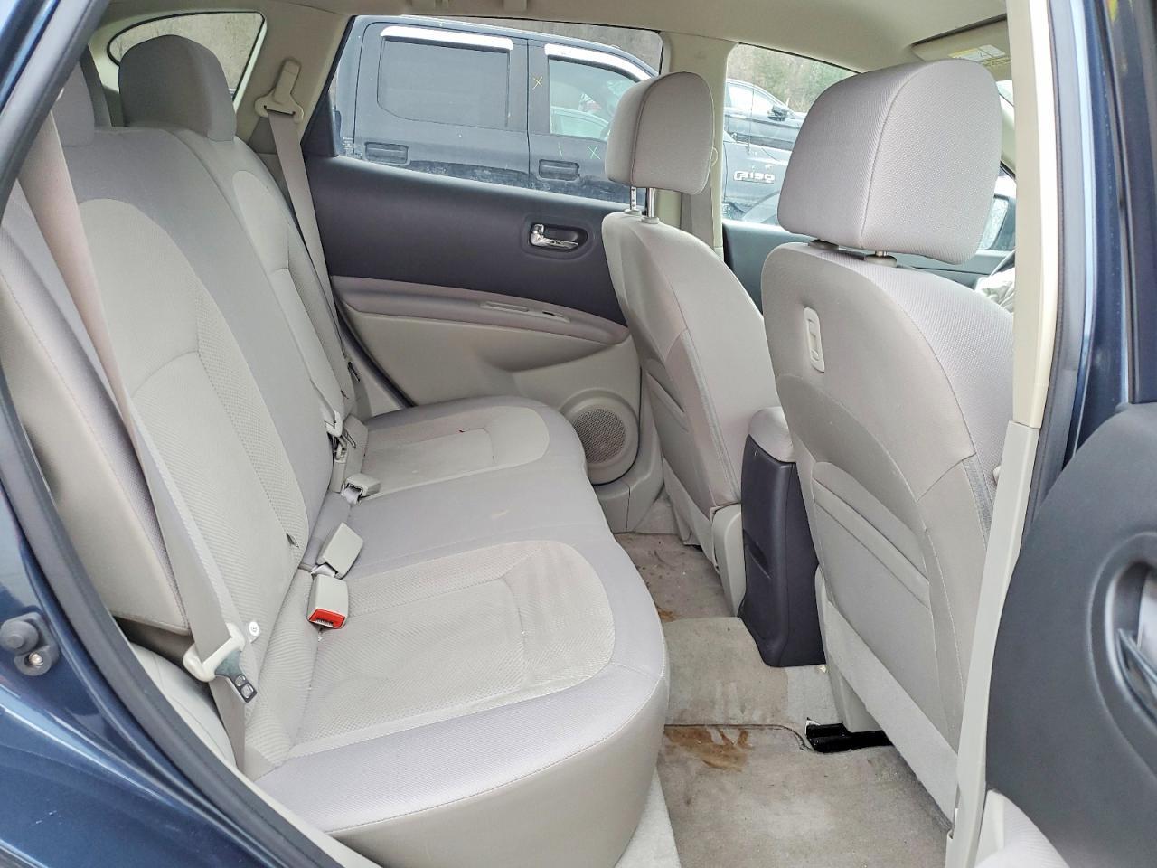 2013 Nissan Rogue S - zdjęcie 11