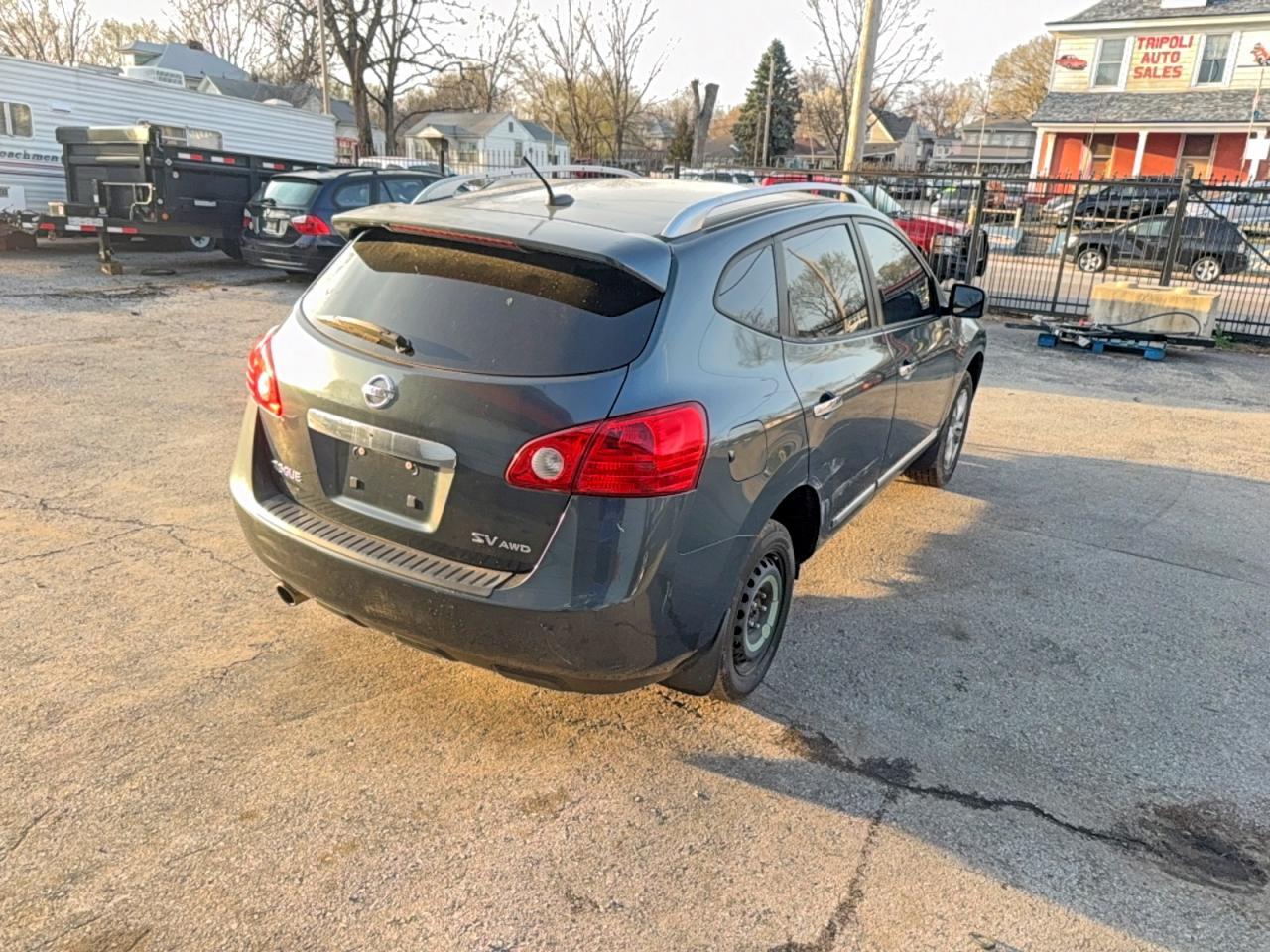 2013 Nissan Rogue S - zdjęcie 4