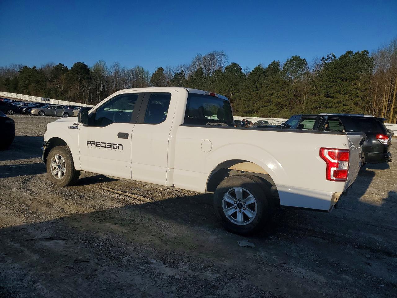2019 Ford F150 Super Cab - zdjęcie 2
