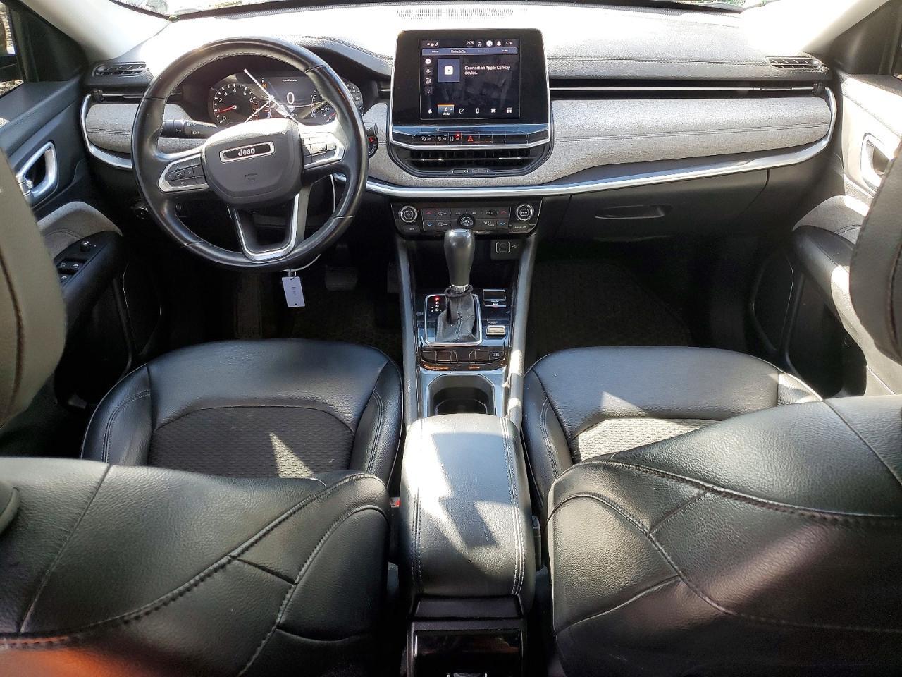 2022 Jeep Compass Latitude - zdjęcie 8