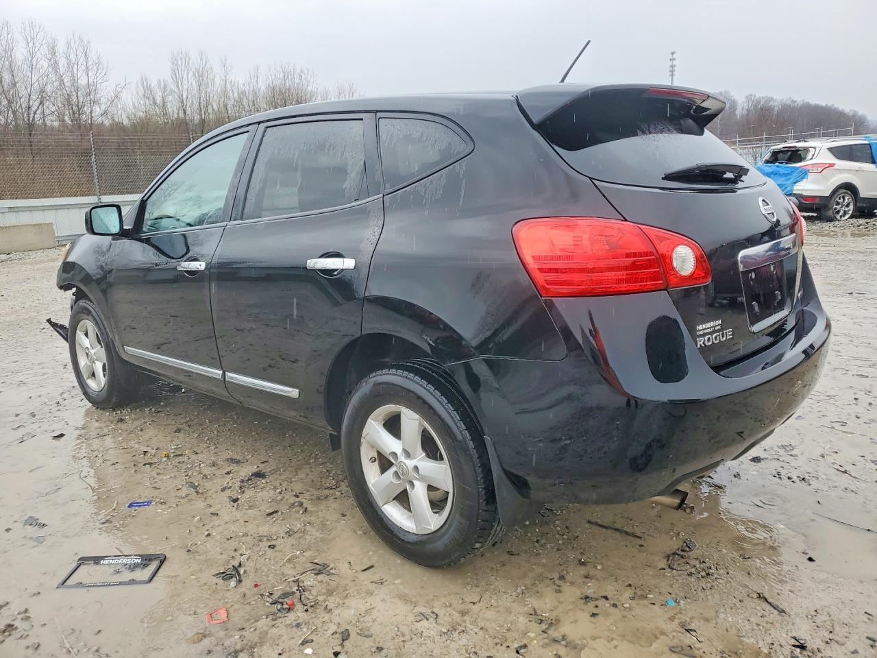 2013 Nissan Rogue S - zdjęcie 2