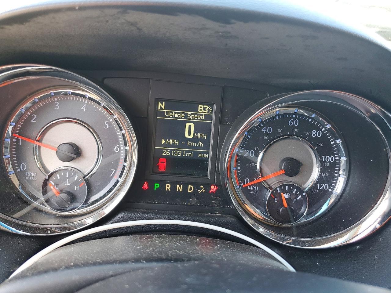 2016 Chrysler Town & Country Touring - zdjęcie 9