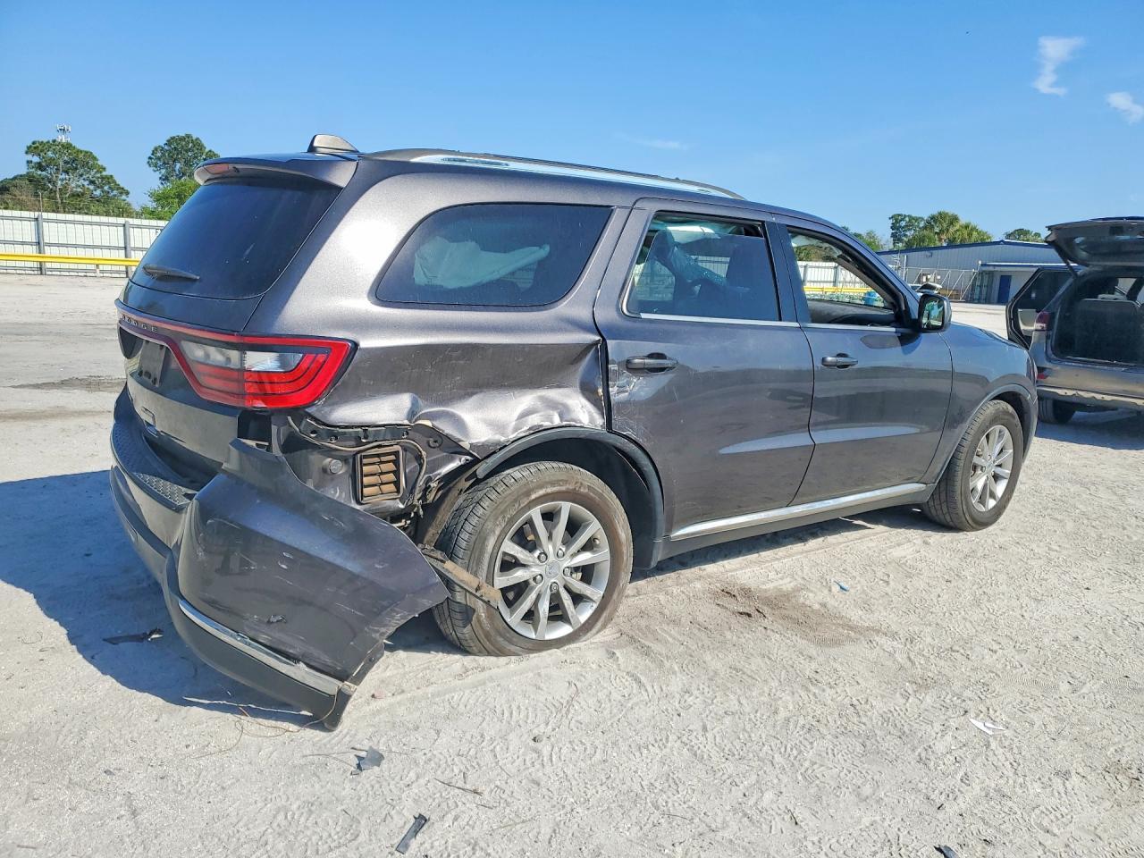 2017 Dodge Durango Sxt - zdjęcie 3
