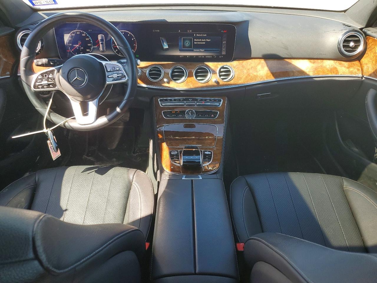 2020 Mercedes Benz E - zdjęcie 8