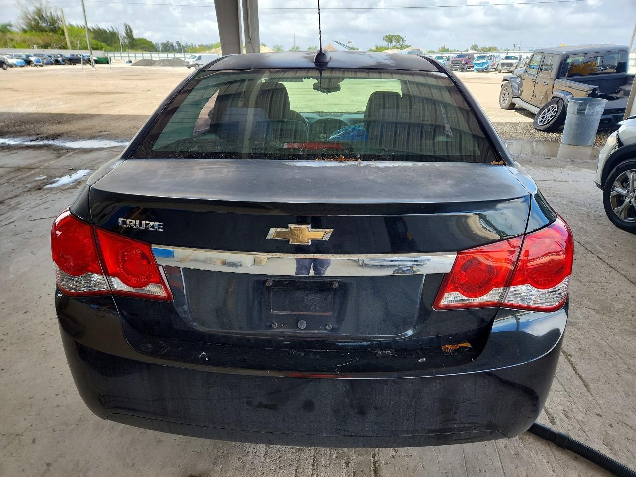 2015 Chevrolet Cruze Ls - zdjęcie 6