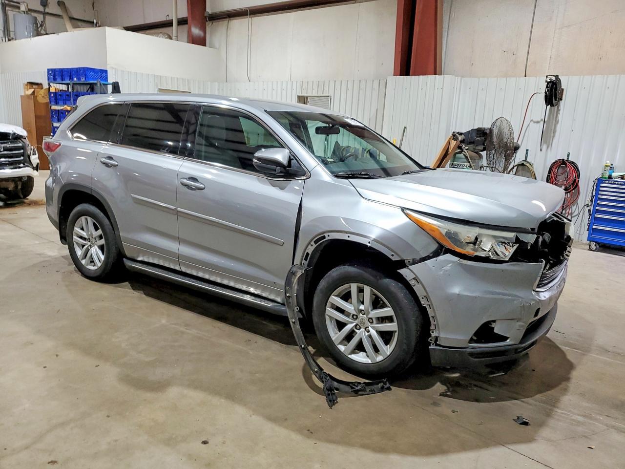 2014 Toyota Highlander Le - zdjęcie 4