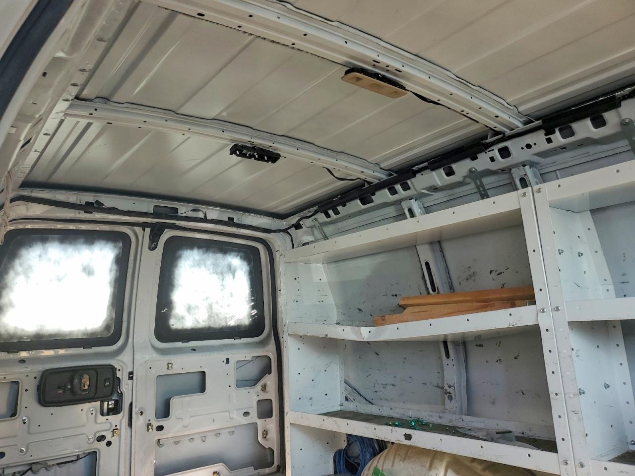 2018 Chevrolet Express G2500 - zdjęcie 11