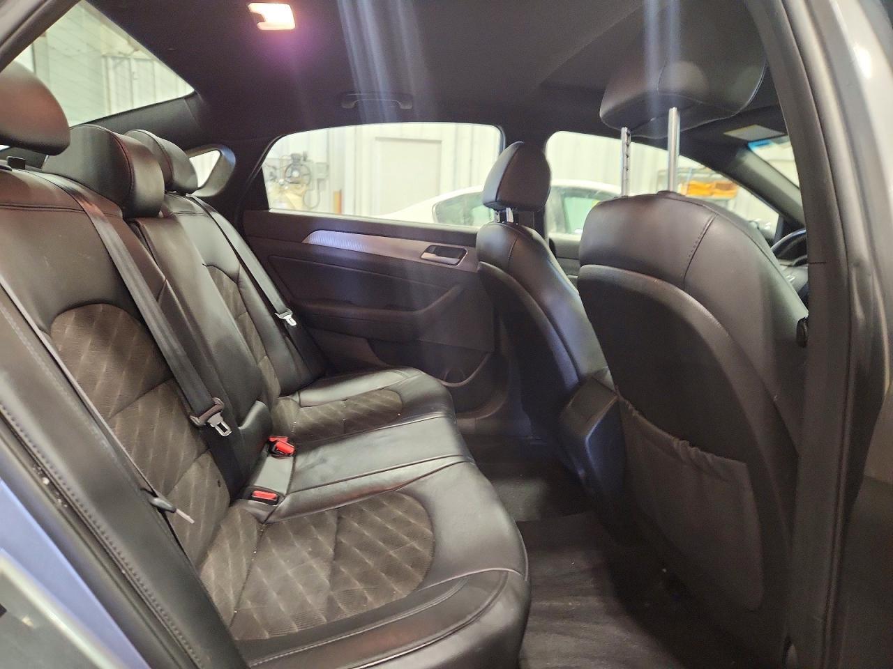 2018 Hyundai Sonata Sport - zdjęcie 10