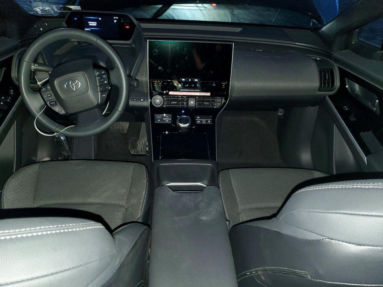 2025 Toyota Bz4X Xle - zdjęcie 8